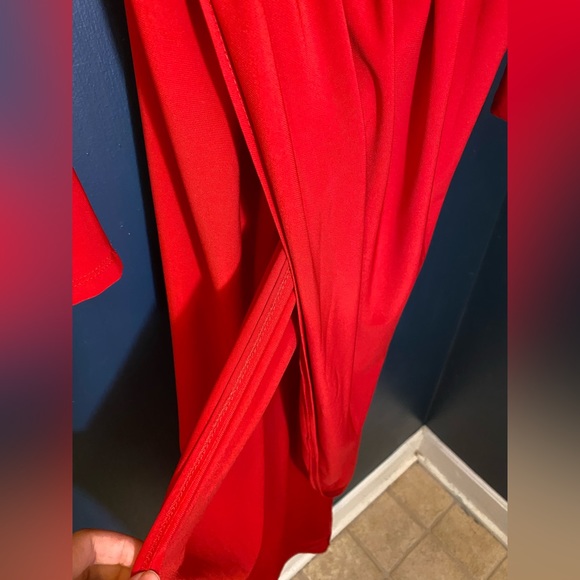 Red Dress - Picture 2 of 8